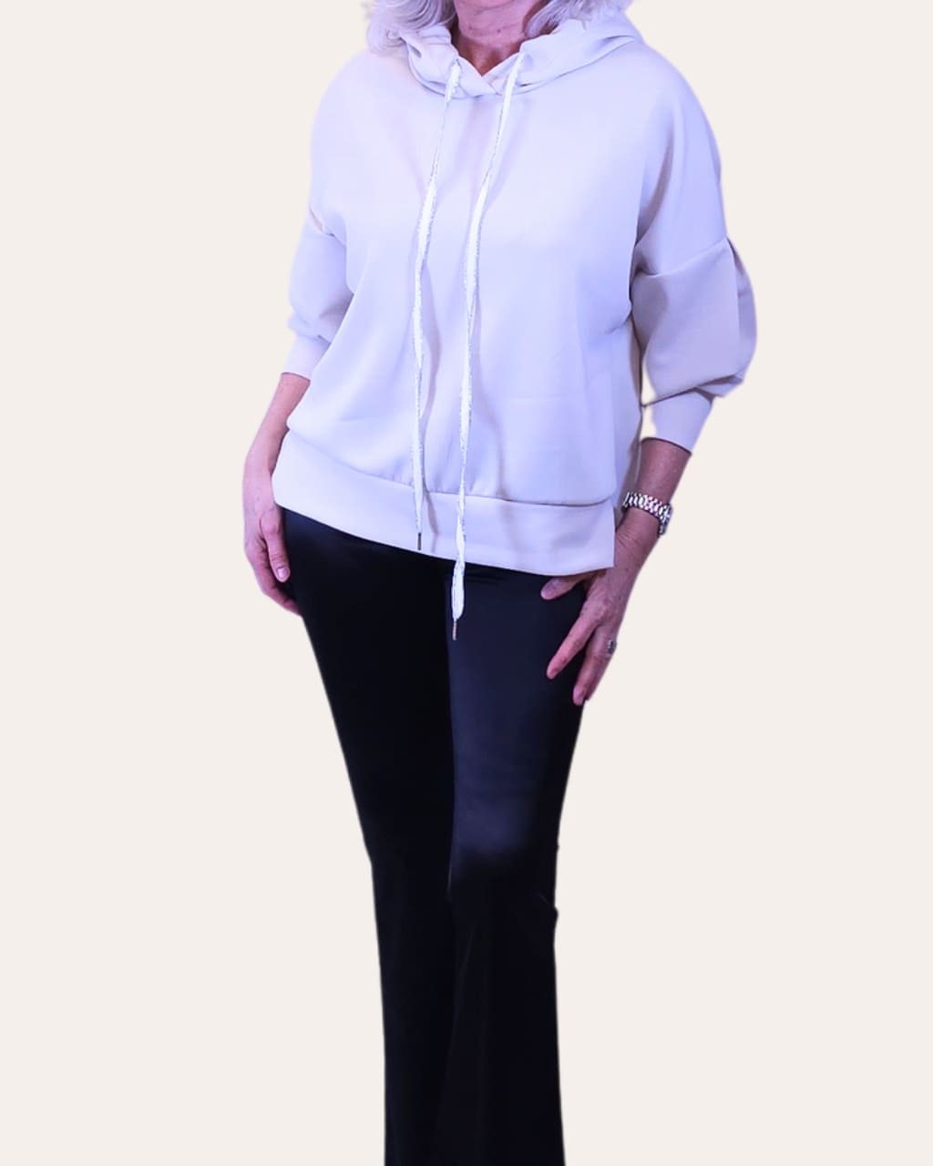 Sudadera lisa con capucha, en color crudo, para primavera-verano, en AnuSska Moda.